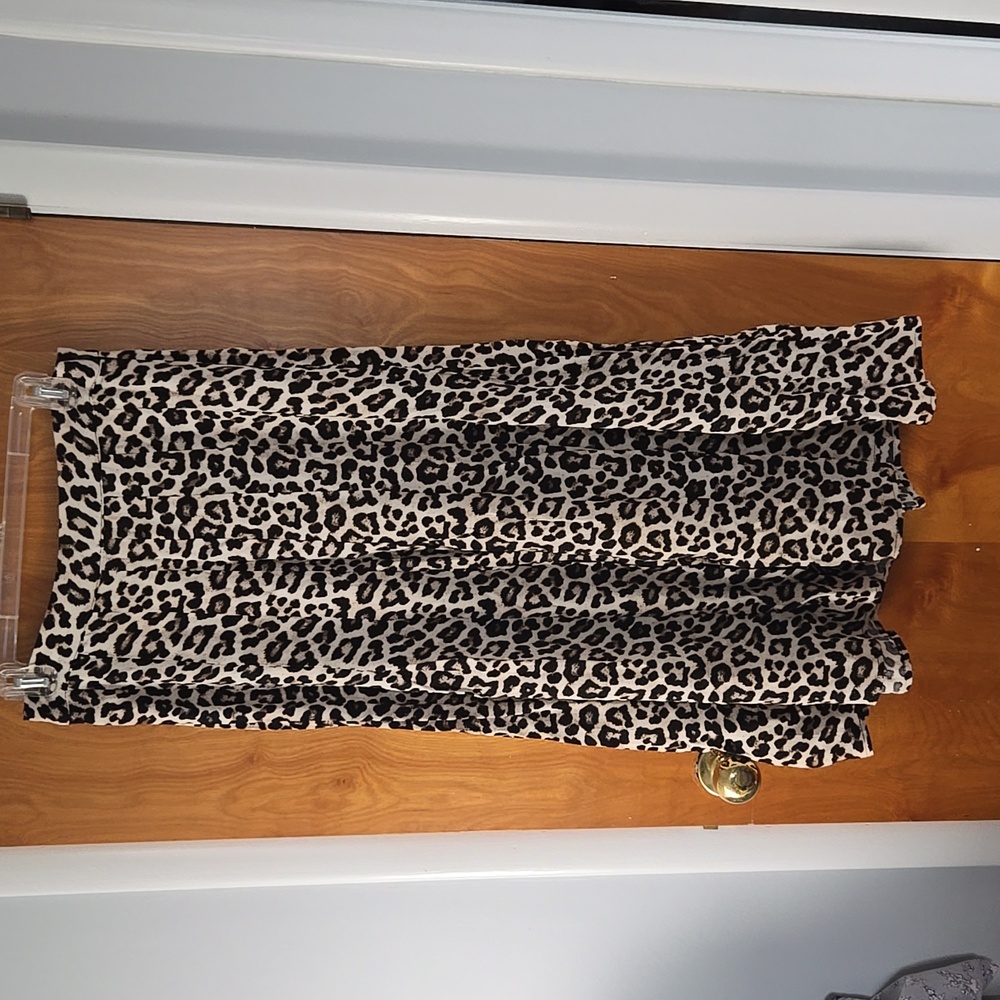 Cheetah Print Midi Skirt!